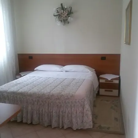 Ξενοδοχείο Bruna 3*